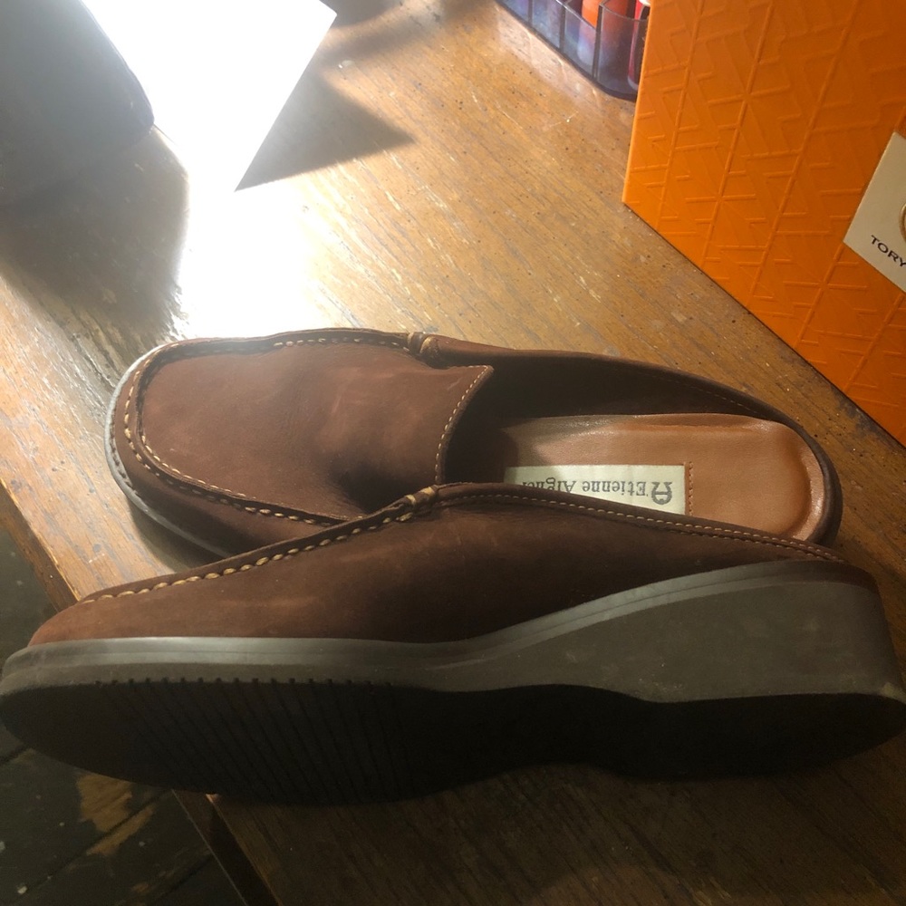 Shoes - Picture 3 of 5